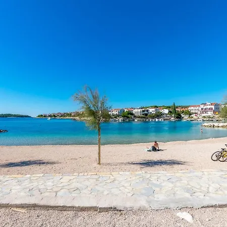 Petra * Rogoznica (Sibenik-Knin)