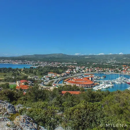 Petra Rogoznica (Sibenik-Knin)